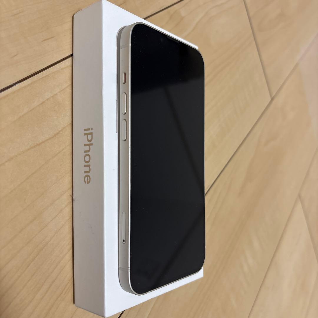 りまかiPhone13 128GB 本体　箱付　値下げ可