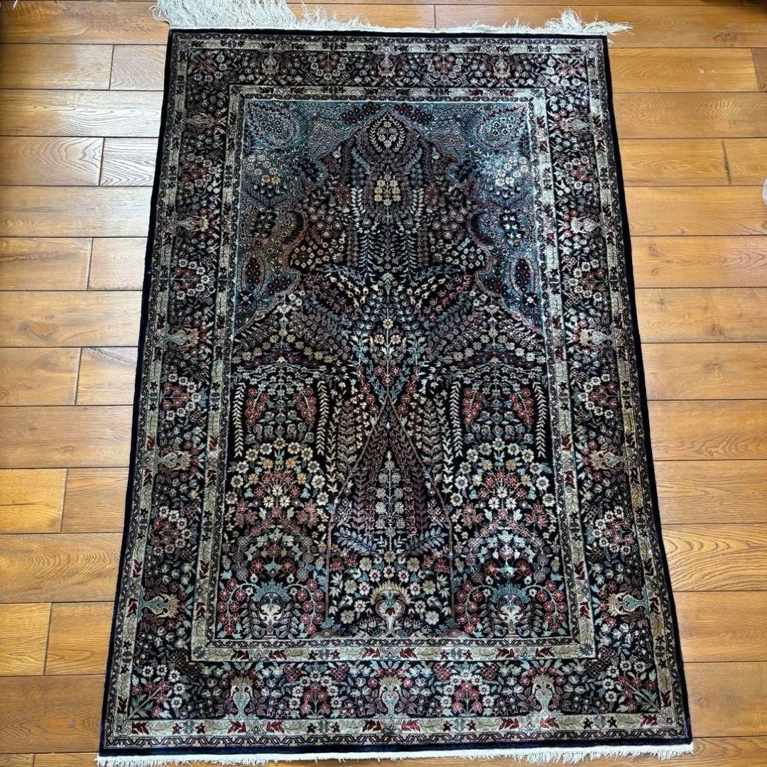 ペルシャ絨毯 イラン シルク　手織り　ラグサイズ　生命の樹文様