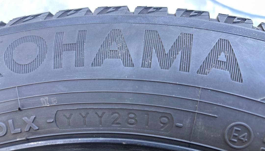 YOKOHAMAスタッドレス(185/65R15)&ホンダフリード純正ホイール