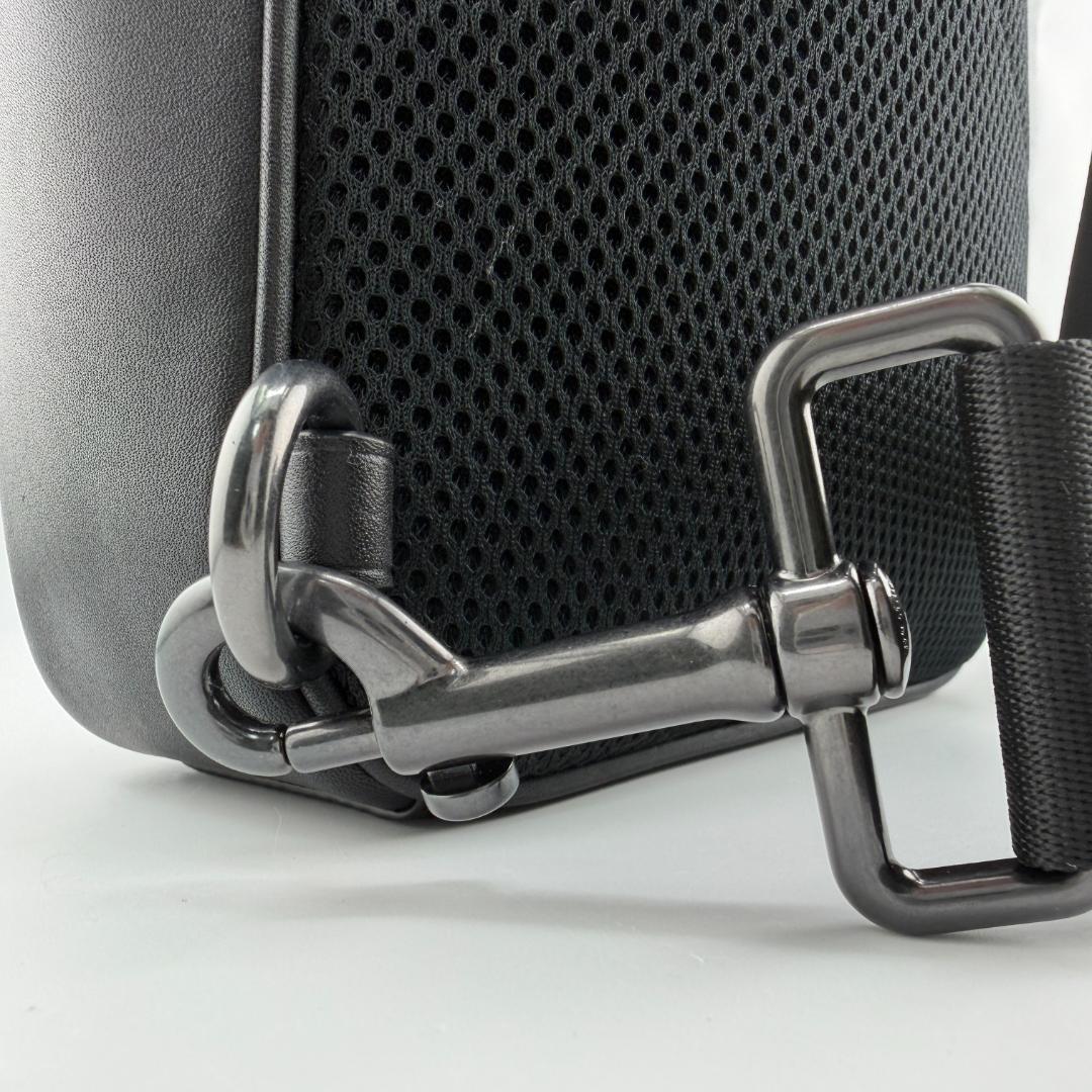 ✨極美品✨ COACH コーチ イーサン パック ボディバッグ シグネチャー