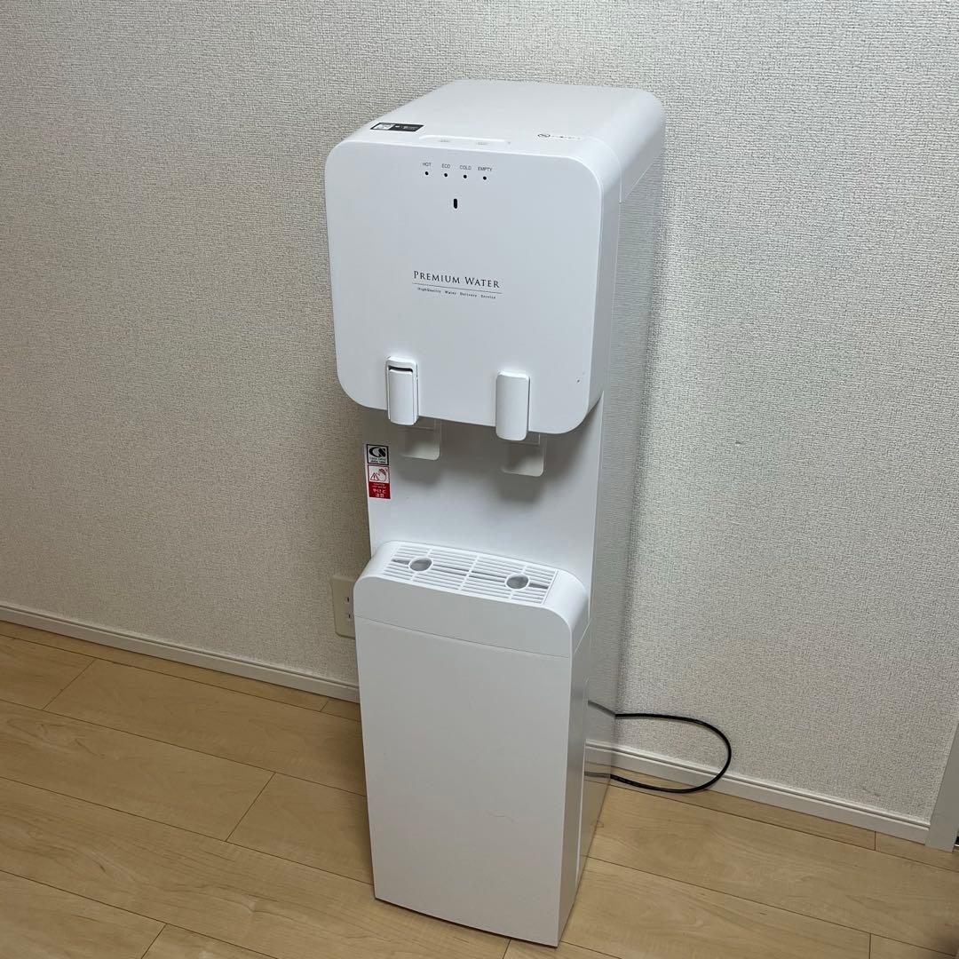 PREMIUM WATER ウォーターサーバー　ファムフィット