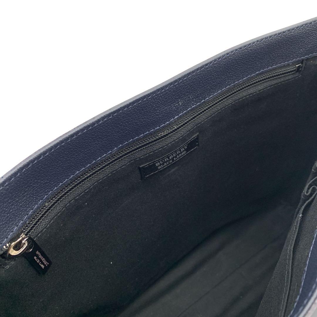 Burberry バーバリーブラックレーベル メッセンジャーバッグ 紺色 レザー