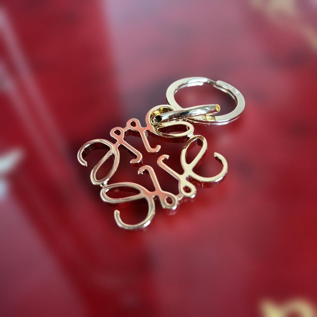 ロエベ❗️キーホルダー　美品❗️ゴールド　アナグラム