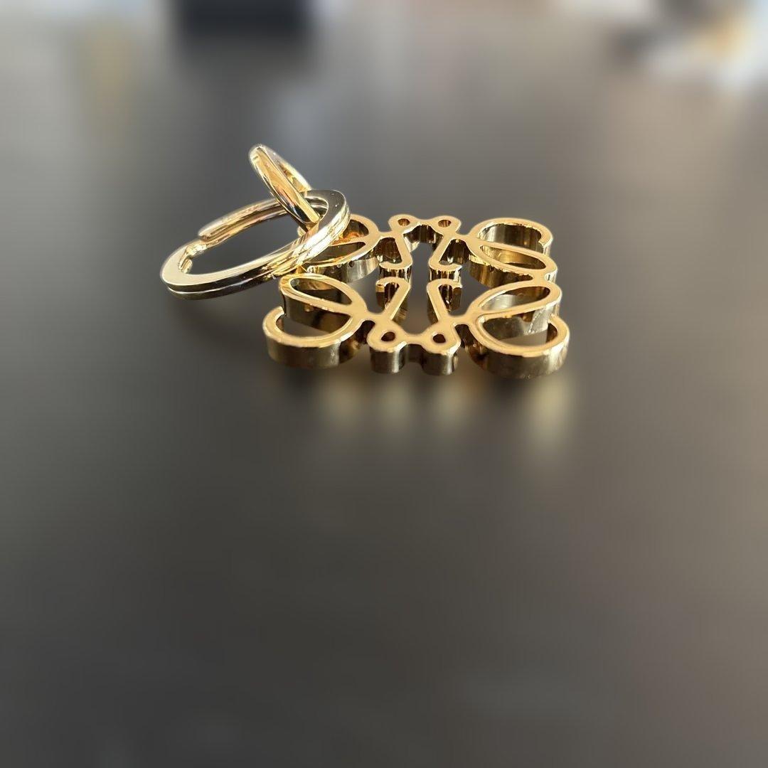 ロエベ❗️キーホルダー　美品❗️ゴールド　アナグラム