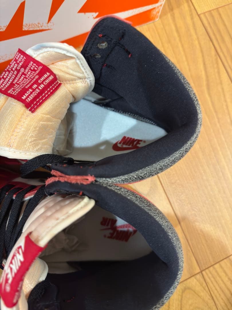 靴 Nike Air Jordan 1 Lost & Found