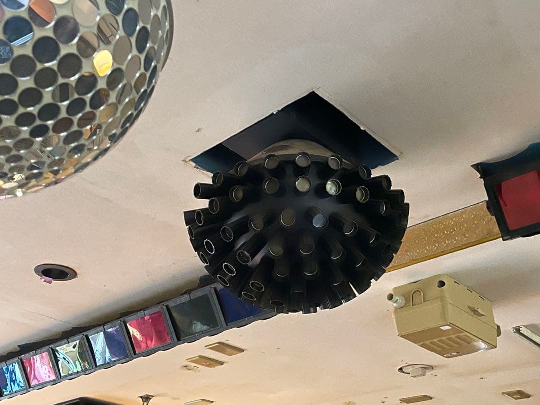 ディスコボール型照明 中型 カラフルライト