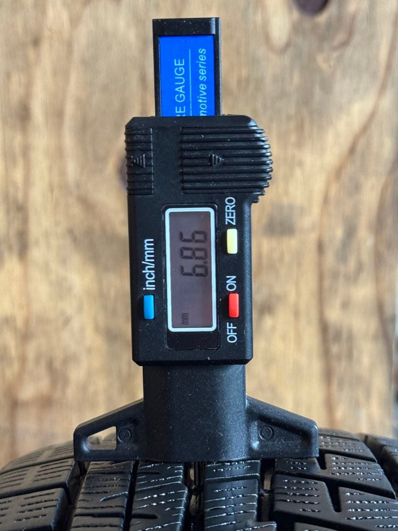 タイヤ・ホイール (493)165/65R14 YOKOHAMA ICE GUARD IG60