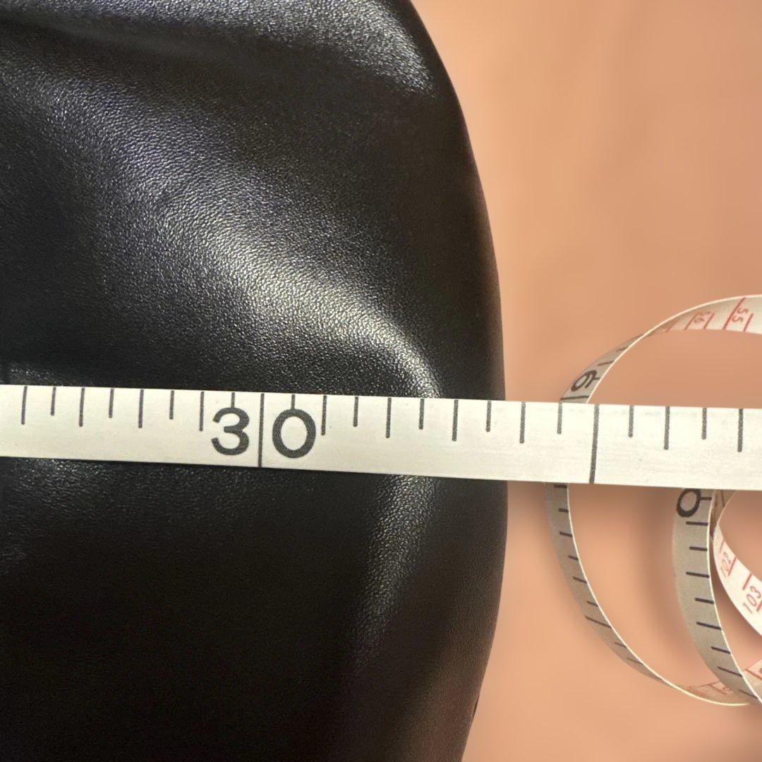 miu miu ナッパレザーホーボーバッグ ブラック　美品