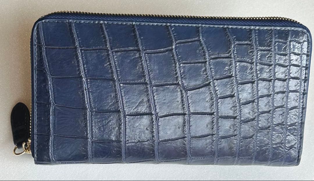 クロコダイル　紺色　長財布　ワニ革財布