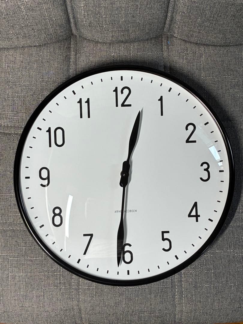 インテリア時計 ARNE JACOBSEN Wall Clock Station 290mm