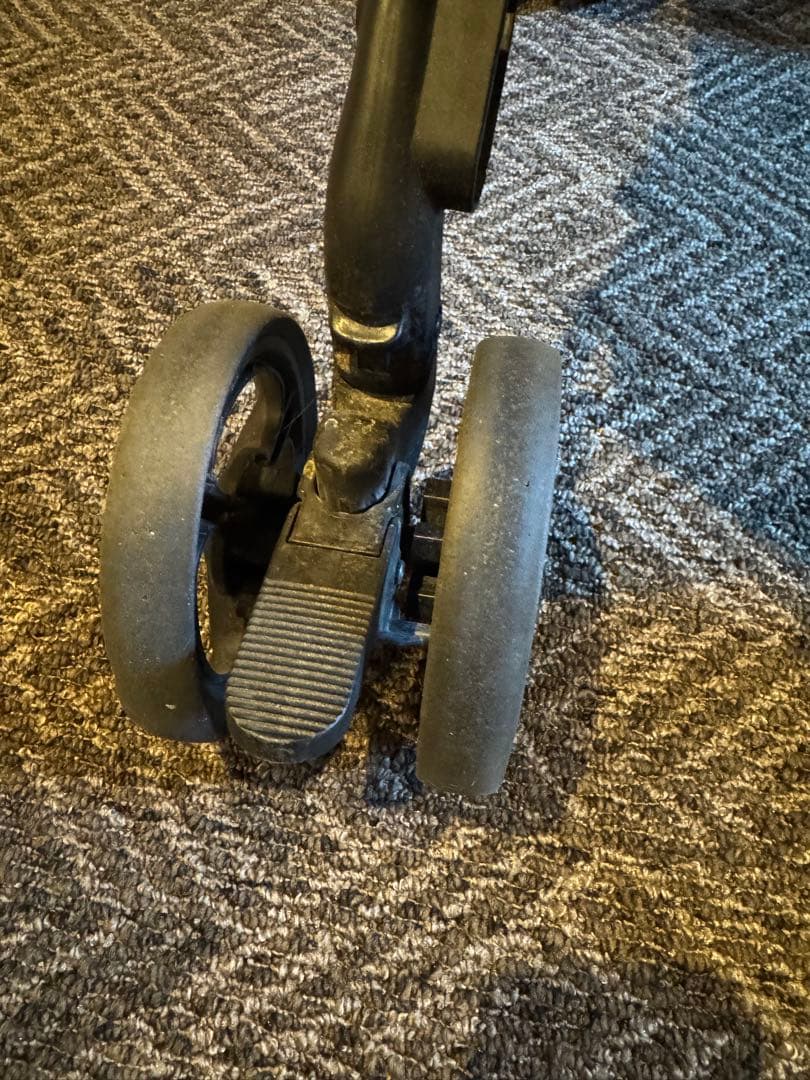 Aprica（アップリカ）ラクーナクッションフリー AD ブラック