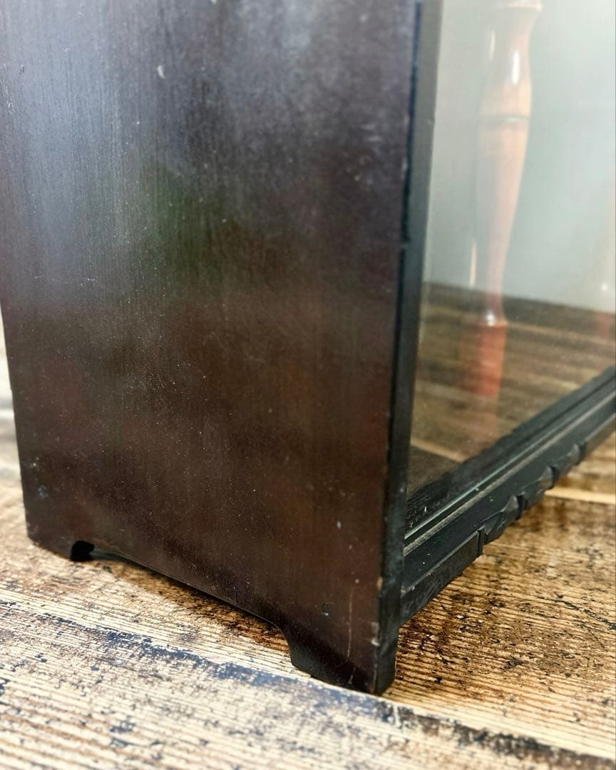 昭和初期 壁掛けガラス飾り棚｜黒塗り木製 薄型 軽量 古家具 アンティーク