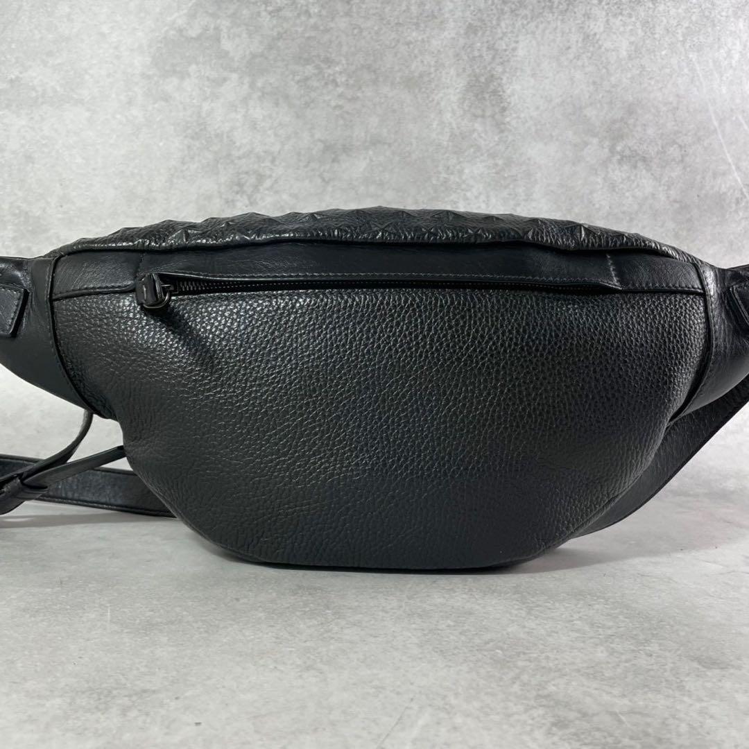 【極美品】ジミーチュウ ボディバッグ ウエスト エンボス 総柄 黒 スター