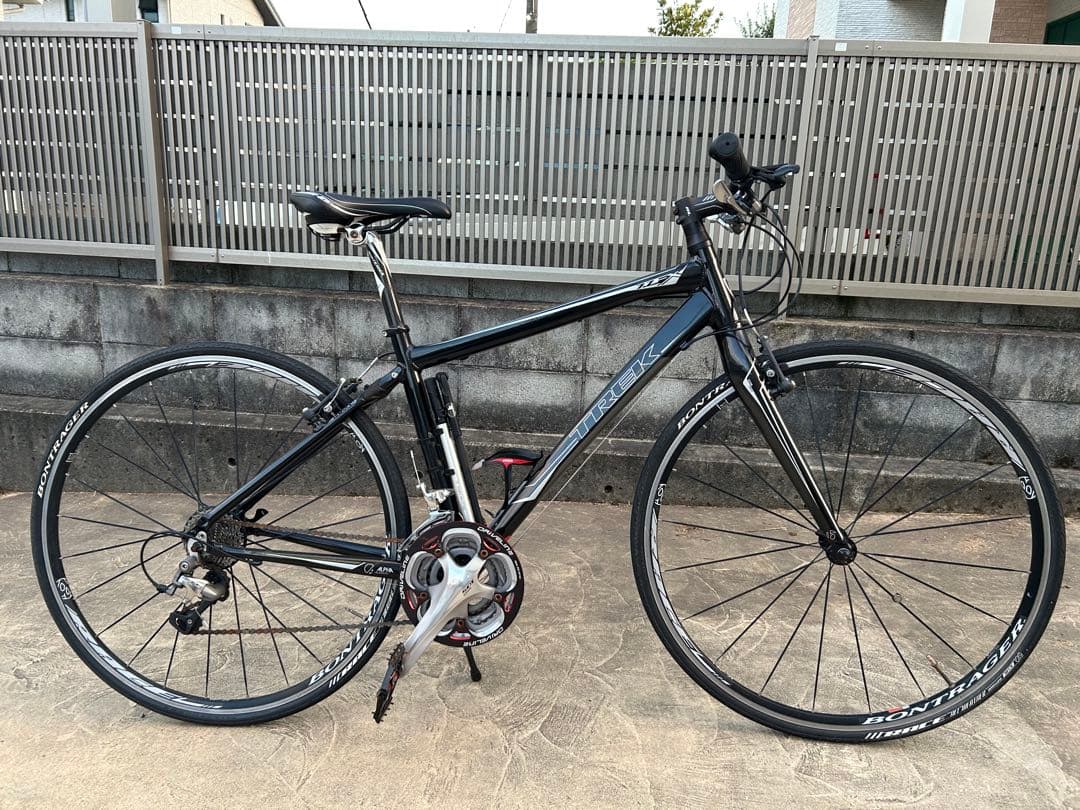 トレック 7.7FX クロスバイク　兵庫より