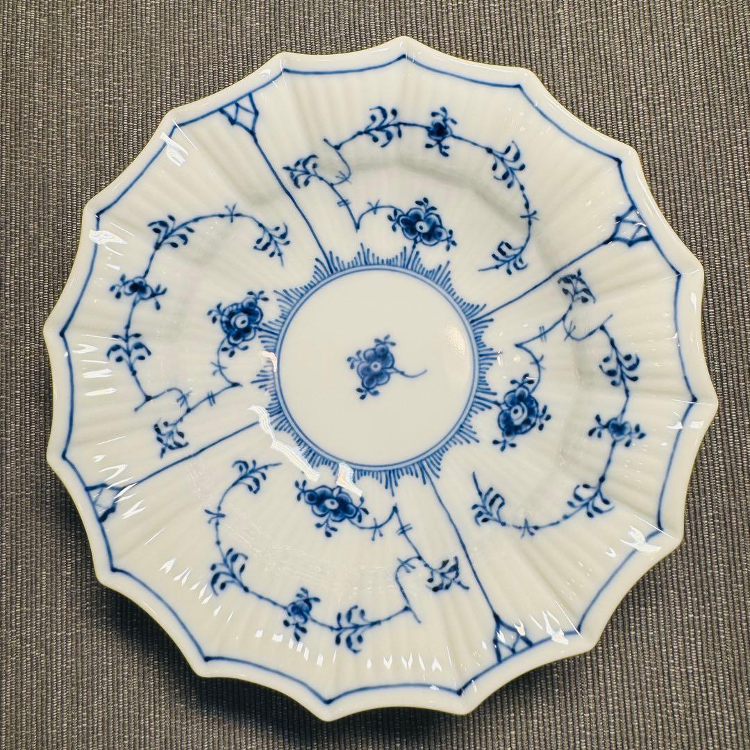 ロイヤルコペンハーゲン ブルーフルーテッド プレイン シェルディッシュ17cm