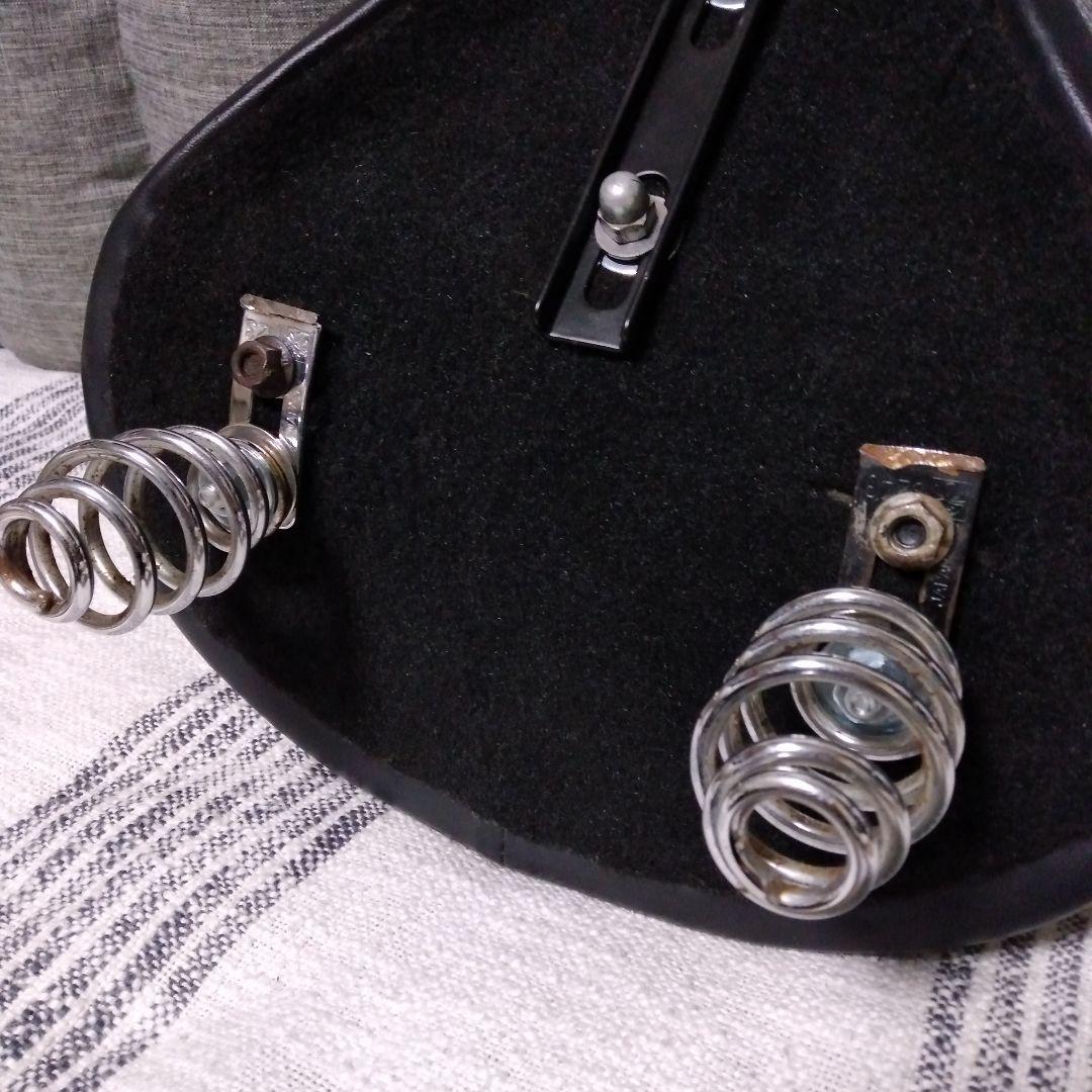 ☆ハーレーソロシート☆サドルシート☆ラージサイズ☆ブラック☆合皮☆汎用☆