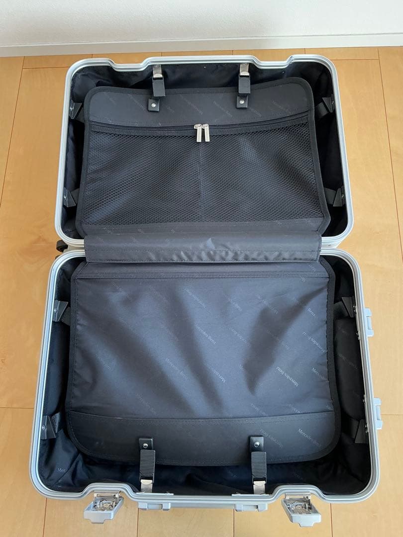 メルセデスベンツ　キャリーケース　スーツケース