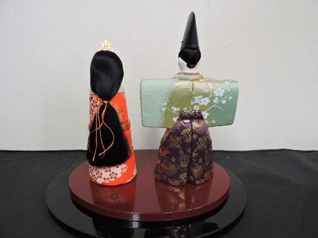 東芸芳山　きめこみ人形　立ひな春錦　箱あり　M１３８９