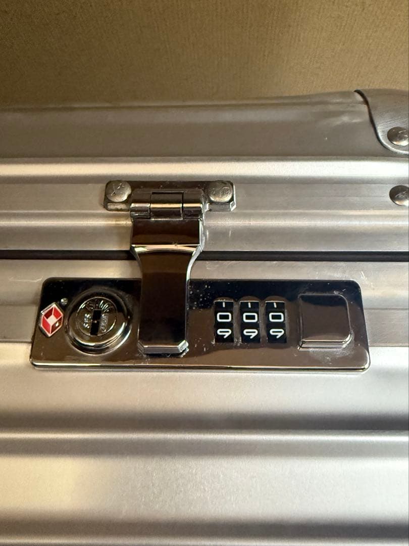 リモワ　クラシックフライト　キャビン　35L 機内持ち込み