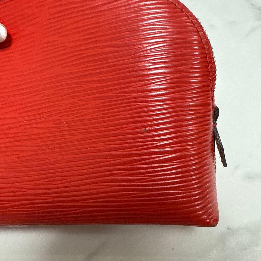 Louis Vuitton エピレザー ポーチ レッド