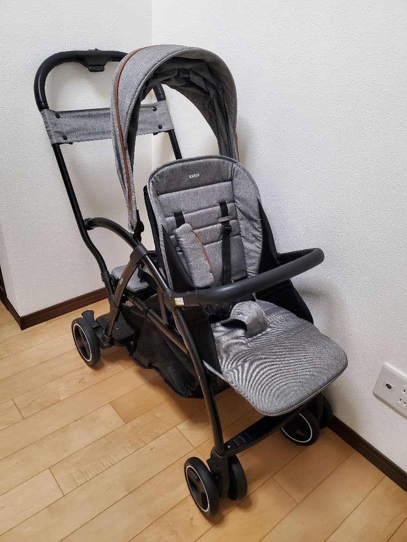 ベビーカー ブラック 5点式シートベルト