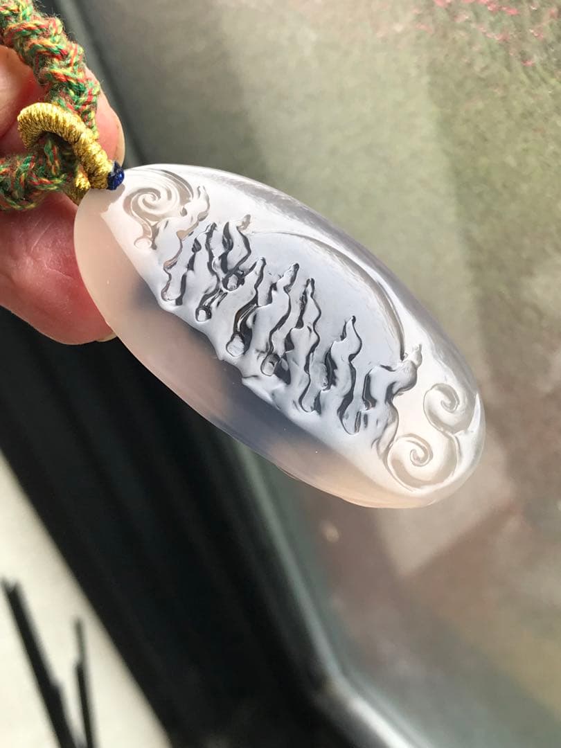 ゴビ石−1166 ゴビ瑪瑙　彫刻　『一念の間』