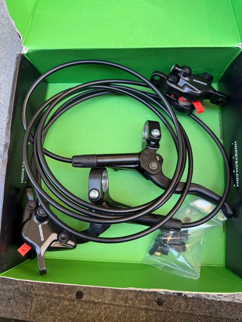 新品未使用SHIMANO alvio BR-MT410油圧式ディスクブレーキ