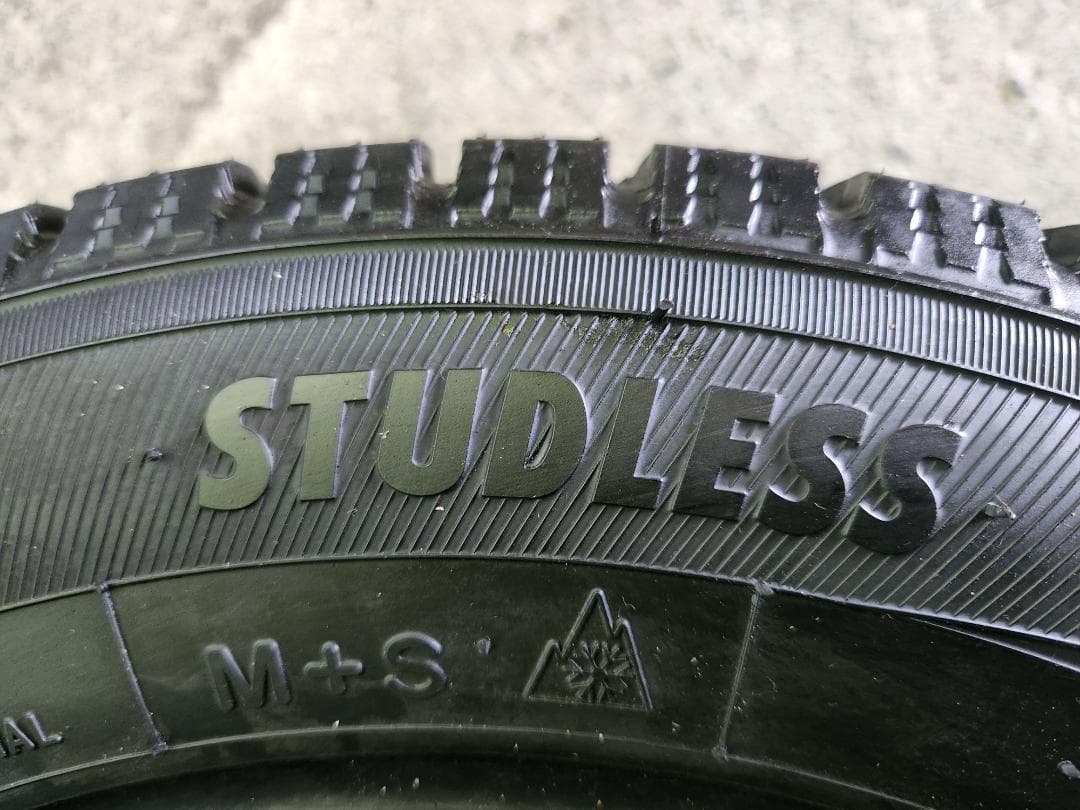 送料込☆2023年製 TOYOトーヨー タイヤ 165/70R14日本製☆4本