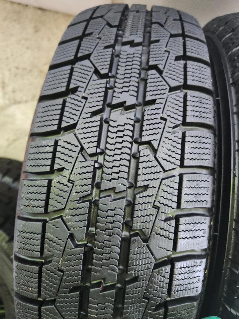 送料込☆2023年製 TOYOトーヨー タイヤ 165/70R14日本製☆4本