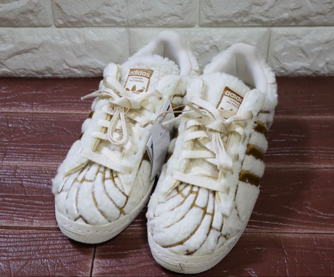 新品 28㎝　アディダス　adidas SUPERSTAR CONCHS