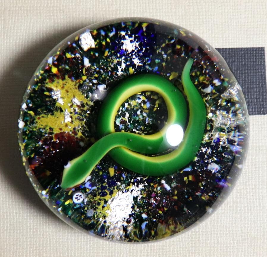 オールド・バカラ 数量限定 1972年製 ペーパーウェイト ドーム型 蛇