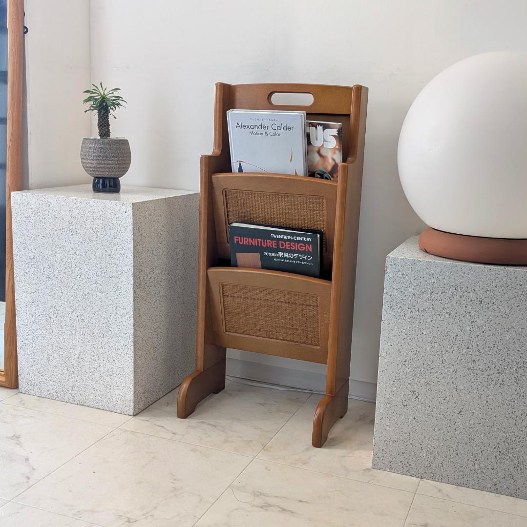オールドカリモク ビンテージ マガジンラック 2段 ウッド×ラタン 美品