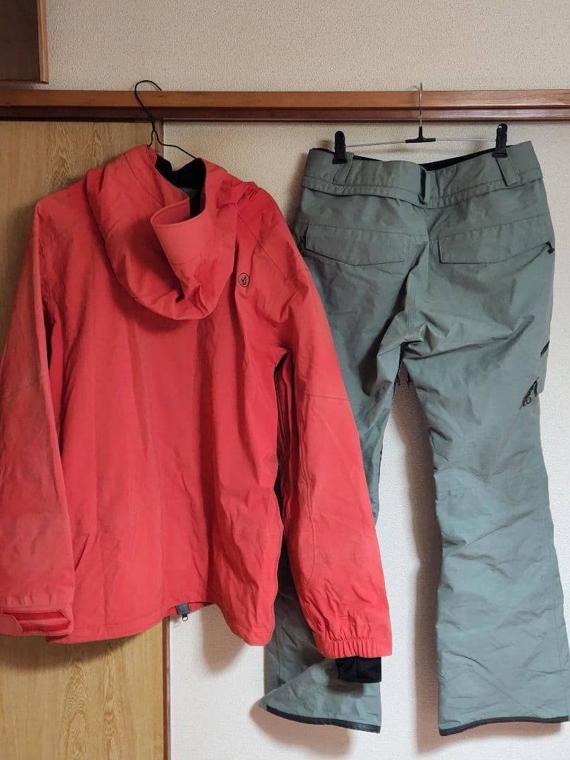 VOLCOM　ガイドジャケット　&　ゴアテックス　パンツ　上下セット　格安