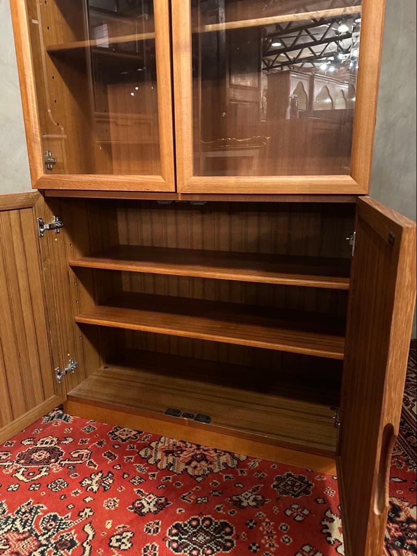 【東京都内23区配送無料】ビンテージ　レトロ　チーク材　食器棚　ショーケース　棚