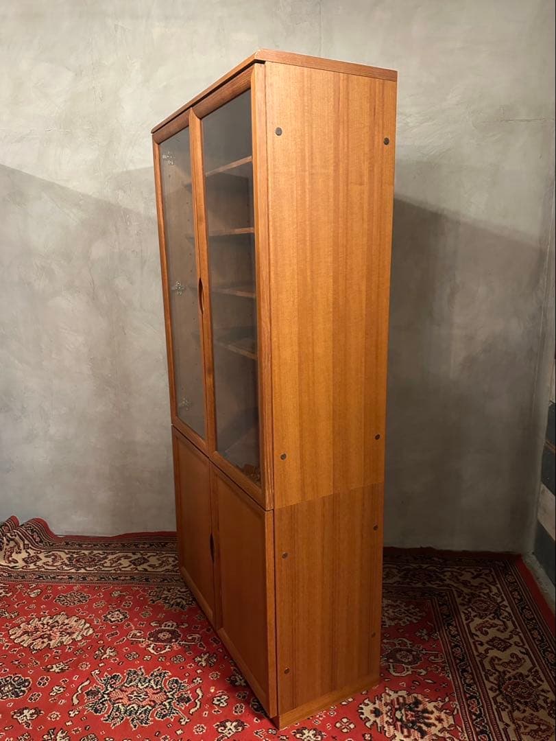 【東京都内23区配送無料】ビンテージ　レトロ　チーク材　食器棚　ショーケース　棚