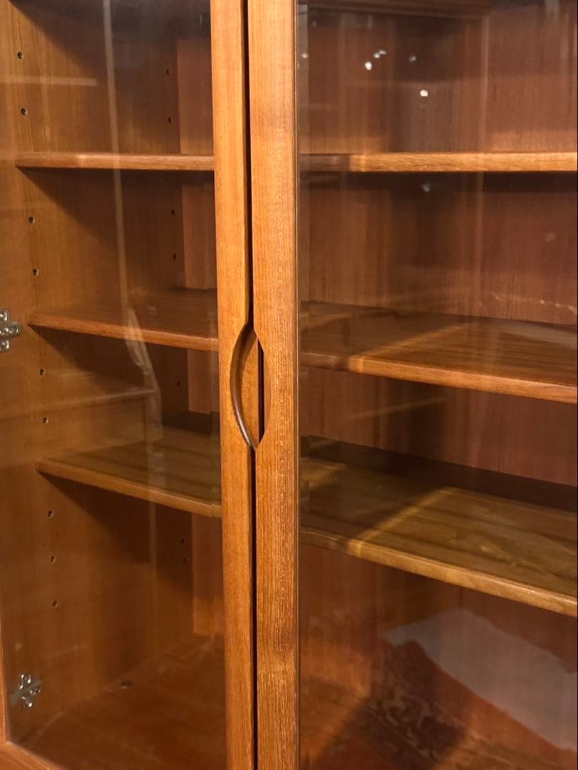 【東京都内23区配送無料】ビンテージ　レトロ　チーク材　食器棚　ショーケース　棚