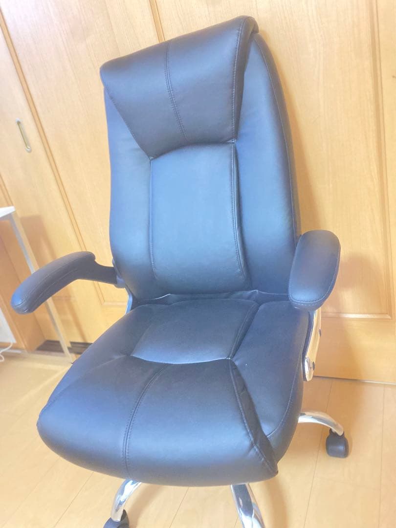 インテリチェアとホワイトデスクセット大特価！！！