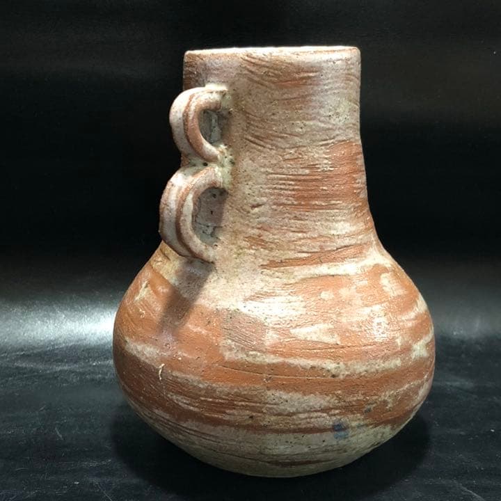 美しい古美術◼️蔵から美しい形状の謎の壺、壷が出てきました。花瓶、花道具、茶道具