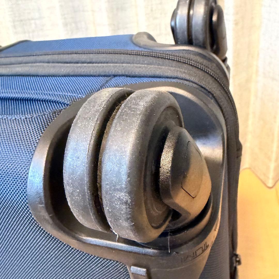 美品　TUMI キャリーケース　4輪 22060na2 エクスパンダブル
