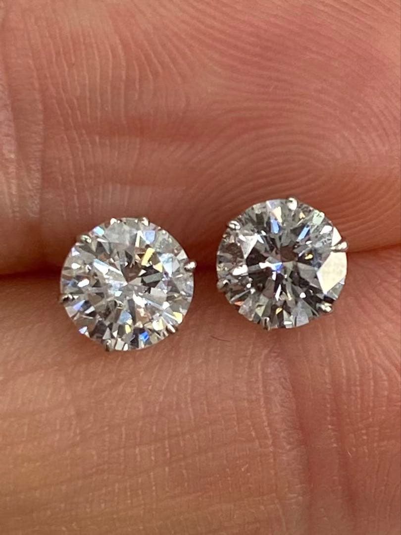 PT 一粒ダイヤモンド　ピアス　計1ct 新品