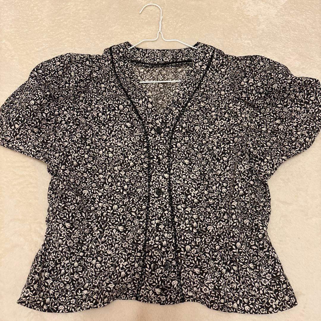 【完売品 新品】IENAブラウス シャツ MONOボタニーVネックブラウス