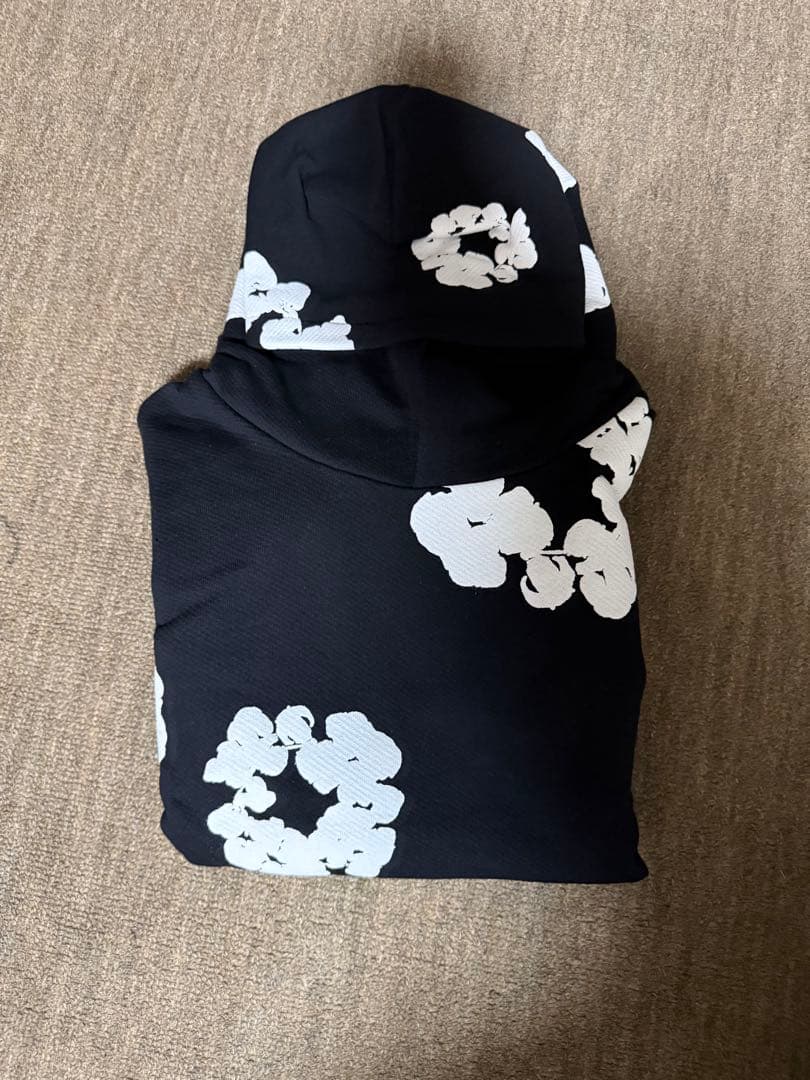 denim tearsパーカー　Sサイズ