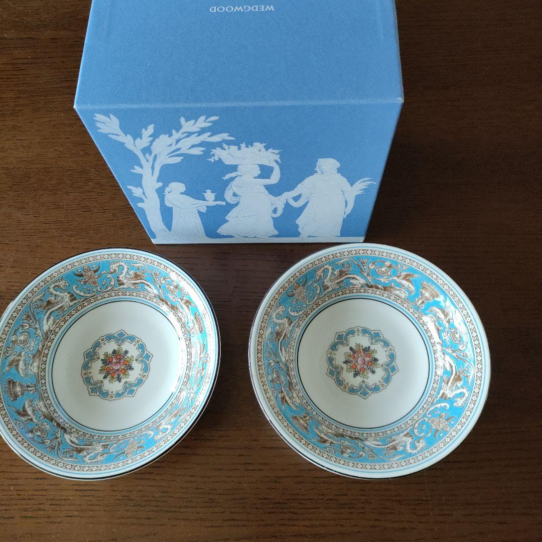 ウェッジウッド フロレンティーンTQサラダソーサー 16cm箱入