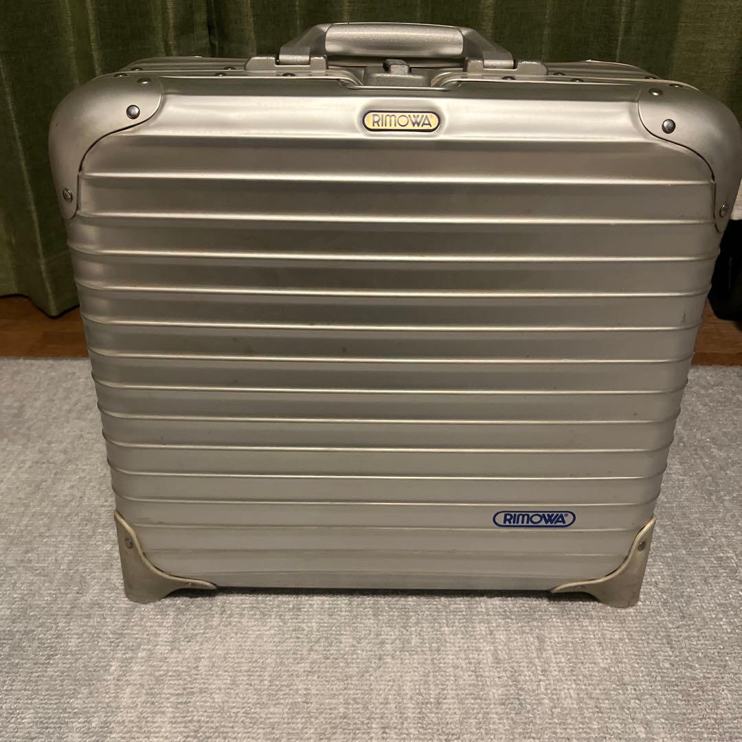 RIMOWAスーツケース