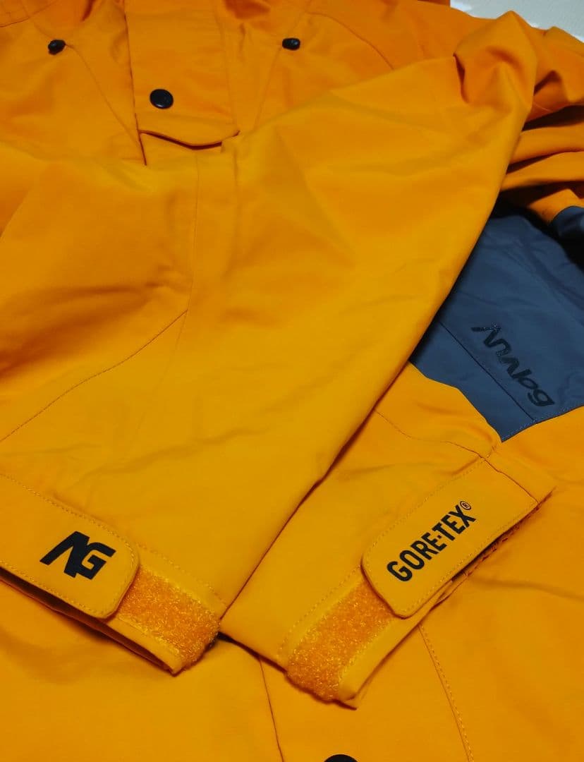 BURTON　ANALOG GORE-TEX　サイズS スノーボード　ウェア