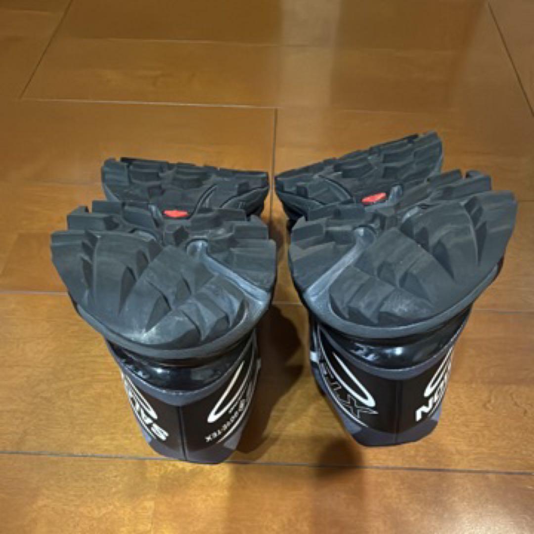 【SQ】SALOMON XT-6 ゴアテックススニーカー グレー/ブラック