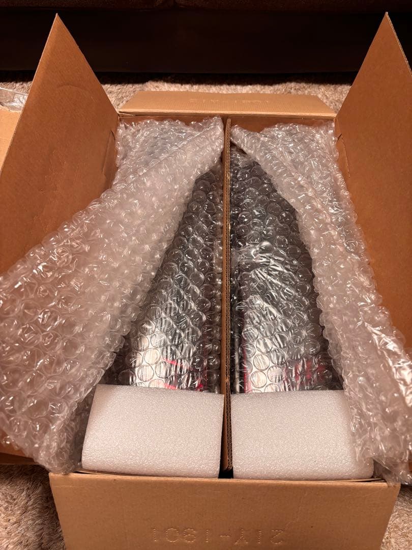 ハイエース200系テールランプヴァレンティ×ROWENコラボ廃盤限定希少品