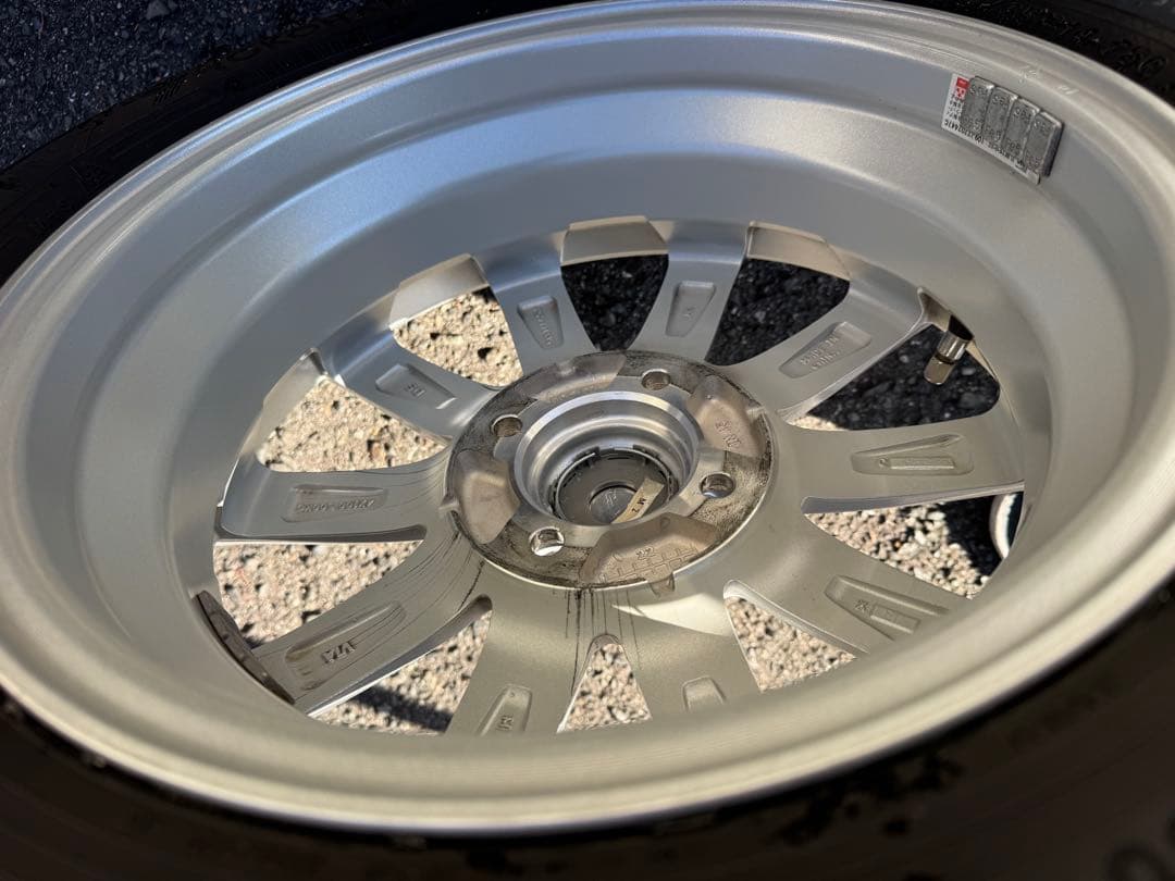 2022年製バリ山‼️軽自動車‼️155/65R14 スタッドレスタイヤ‼️ヨコハマ‼️