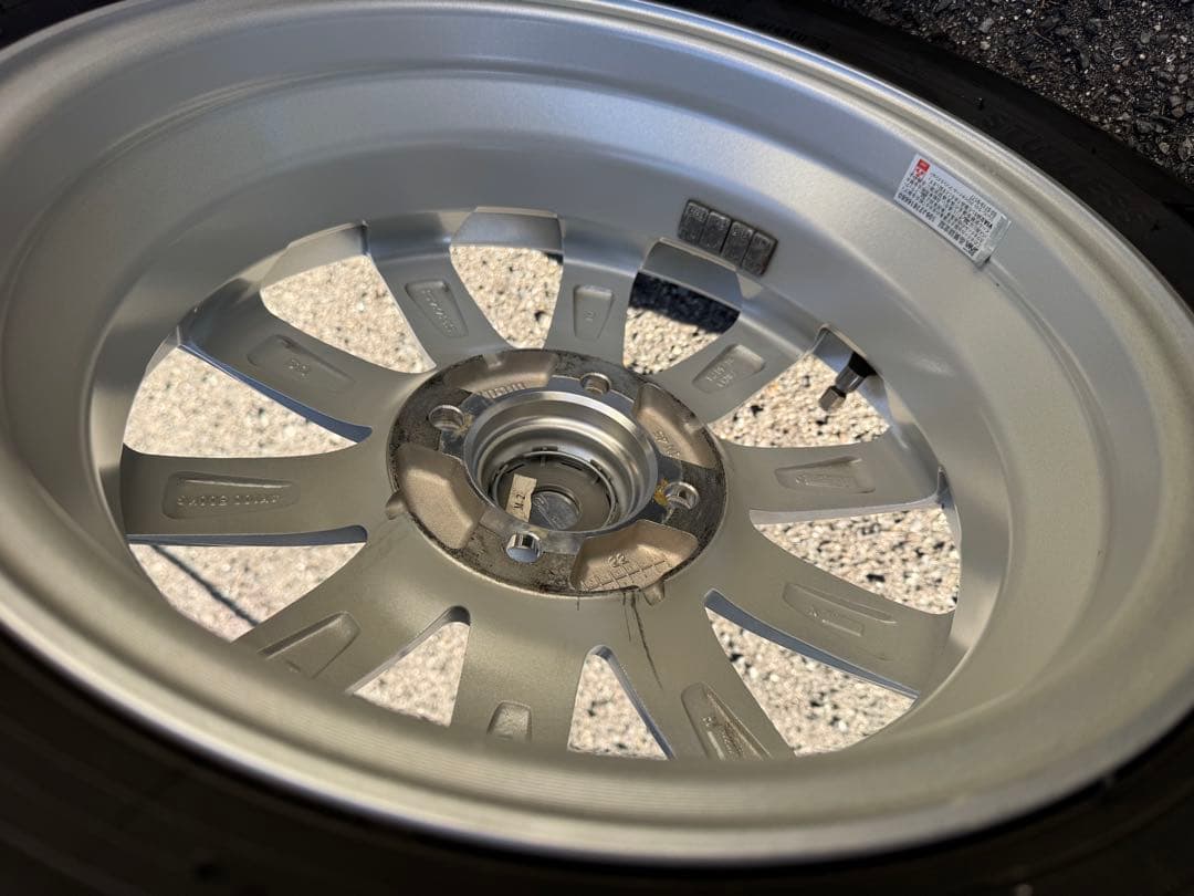 2022年製バリ山‼️軽自動車‼️155/65R14 スタッドレスタイヤ‼️ヨコハマ‼️