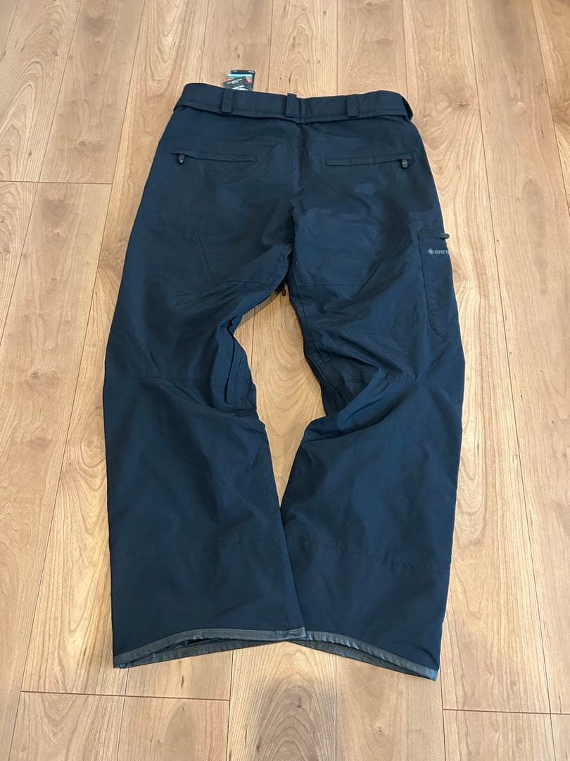 値下げ　VOLCOM スノーボード 上下セット L/M サイズ gore-Tex